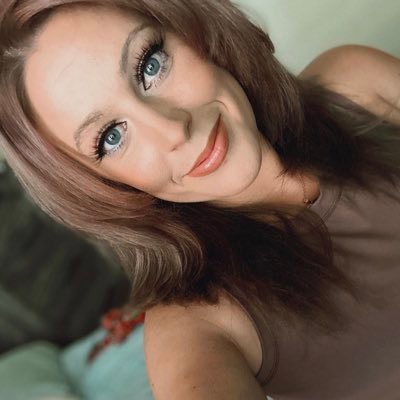 PYvone24799's profile picture. 