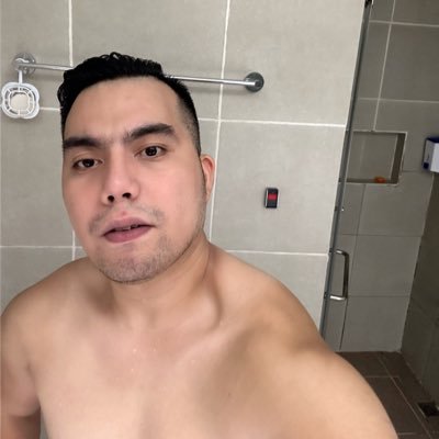 JB_aquariu5's profile picture. Business Analyst | ENTJ-T | Singer | Pluviophile | Sapiosexual | Progressive | Aquarius | Chunky | 5'9 👨‍💻🌸 🩺🎧🏐💚☔ #YoureOnYourOwnKid #WorkInProgress