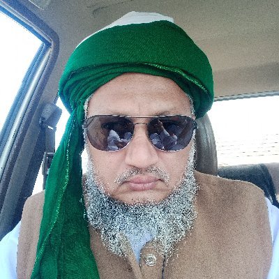 Mujhe Khud ko aur Saari Duniya k Logon ko Allah wahduhu La Shareekala hu ki ibaadat par laganay ki koshish karni he. Insha Allahussamad ( Samadani Baba )