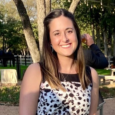 Educator, wife, mom, book worm, gardener, dog mom, Christian, taco lover, bilingual, traveler.
