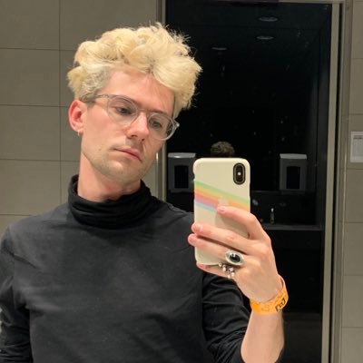 gwxbarker's profile picture. a lil' lost northern ~queer~ | he/him 🏳️‍🌈