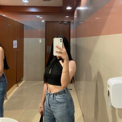 ryzagnzls's profile picture. 