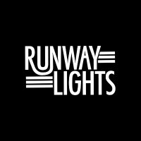 Runway Lights(@Runway_Lights_) 's Twitter Profileg