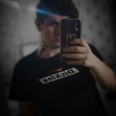 qalbi_qara's profile picture. 