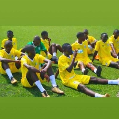 Played for kataka jr team , Tiger soccer, Henrys, under 17 and under 15 ac Academy in canda naw playing forURA under 17 .a goalkeeper# Mr. safe hands#21