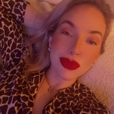 RafaellaRocha's profile picture. She is an ALPHA, she LEADS with STRENGTH!⁣ 💻 Assessoria geral @ricardorocha94 🏆 🎬Diretora geral, editora executiva e chefe de redação do canal RR3 no YT