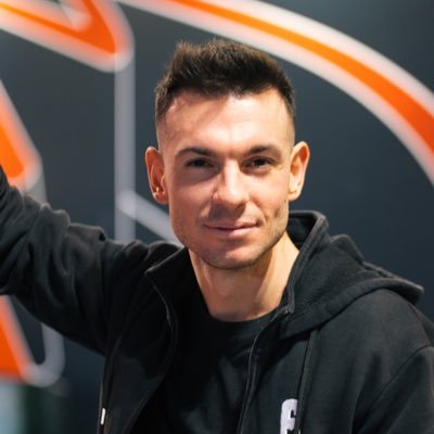 🎙️ Esports Host & Caster 💜 Streamer Twitch (110k) 🇮🇹 #UbisoftStarPlayer 📧 Email: justryuk@dive.it 🏳️‍🌈