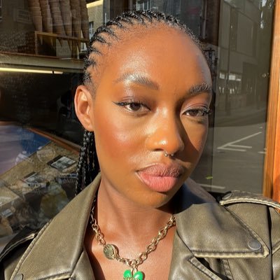 Friendly Black hottie, Journalist, Literary agent: @sileloquies 🇨🇩