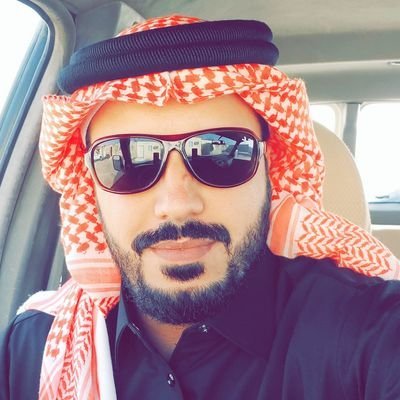 فيني شموخ البدو مع اسلوب الحضاره يعني مزيج من الفخر والفخامه