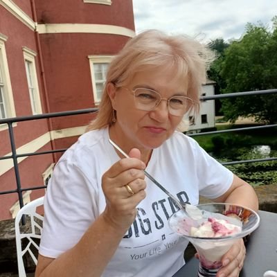 0201gosia's profile picture. Carpe diem. Nie cierpię oszołomów każdej maści.  #MuremZaOwsiakiem #SilniRazem