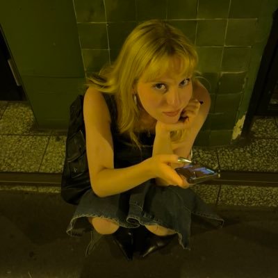 amandine_em's profile picture. 