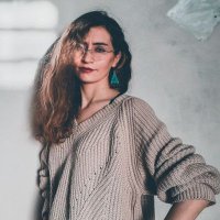 دختری با موهای نارنجی(@mahakaam) 's Twitter Profile Photo