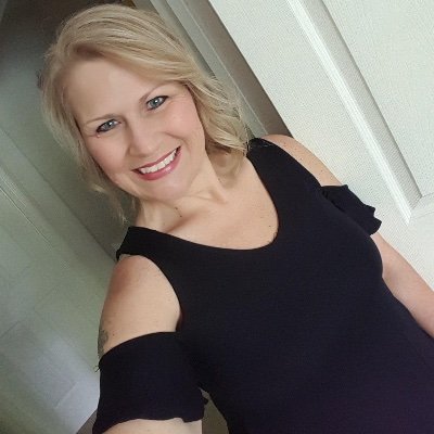 kristi60082's profile picture. 