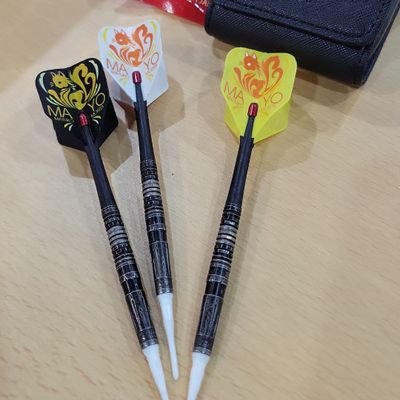 IAZZfRvd5kgVdqH's profile picture. ダーツ用アカウント作りました。
ライブ
一瞬だけRt13までいったけど今は10くらいかなぁかん
レーティング上がるのは嬉しいけど数字に拘らず楽しむ！

一緒に投げてくれると嬉しい！