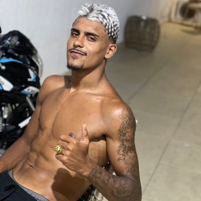 Só tenho medo da covardia, resto eu bato de frente…