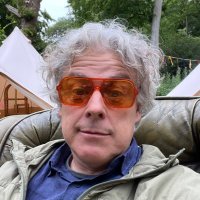 Alan Davies(@alandaviescomic) 's Twitter Profile Photo