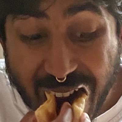 Godzilla_on_ice's profile picture. gutter dragon / drain demon / ⚛ ☭ / he him