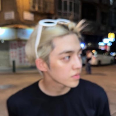 aufeels's profile picture. 20✨