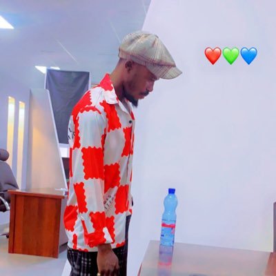 HousseinNg83402's profile picture. 