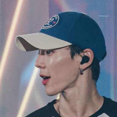 shownunotbite's profile picture. 해킹하지마셈--