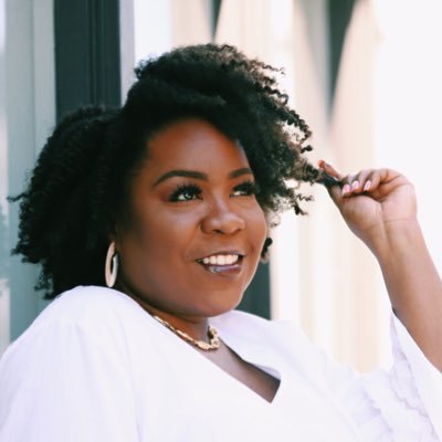 Plus Size & Sustainable Fashion Home Decor / DIY Content Creator | Thrifting Veteran / Reseller | Creative Sorceress & GIF Queen