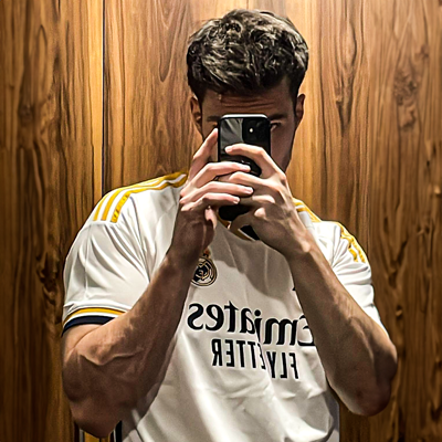 Vernni_'s profile picture. Ja jestem kibicem Realu i mnie tu nie wkurwiaj 
Laczki Jezusa e-sport 😎🤙
92:48 ❤️
👇Socjalki
https://t.co/ZsiHm9ANHG