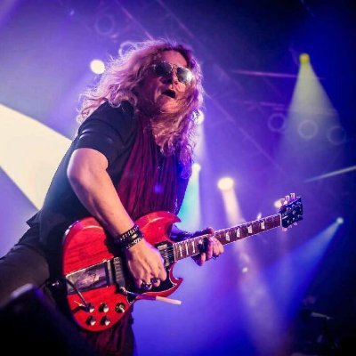 Guitarist & Co-founding member of @TESLAband.
Owner of HANNON MEDIA PRODUCTIONS and host of The FAR OUT! Podcast

Apple Podcast - https://t.co/kQKMtfex4z