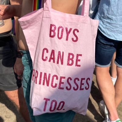 michelinhere's profile picture. 23. 🇳🇴🇵🇹🇧🇷