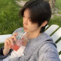 van (@ynkaist) 's Twitter Profile