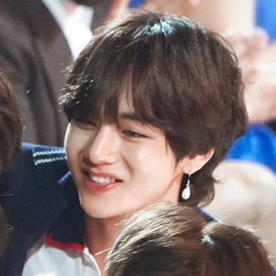 태형이를 아끼는 늦덕. 언제나 태형이 편. 태형이만 믿어💜 Kim Taehyung (V of BTS) fan account💜헤더는 운명님