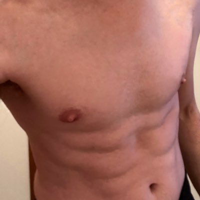 👉 https://t.co/407q6kXLyw 🍆 Young big dick ready to cum on your Face 🥵 Looking for collabs with female creators.