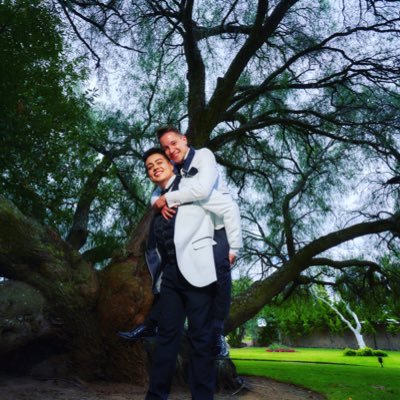 Orgullosamente UNAM. Comunicación. Amante de la tecnología, aficionado a los videojuegos, fanático de los gatos y casado con @Rich_Godinez. #LGBTrights 🏳️‍🌈