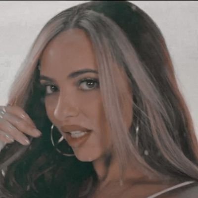 Fandom.
canelista,pochola,Rosas
Navarrista,Coder,Mixers,
lectora
Fan de:
Ralf, Jos canela, Alonso villalpando, Bryan Mouque, Alan Navarro, Little Mux, etc