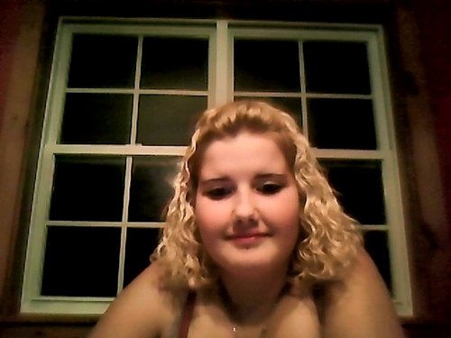 i have blonde hair, brown eyes, i love to sing, i love playing guitar ,i love hanging with friends chillin and just relaxing and haveing fun
