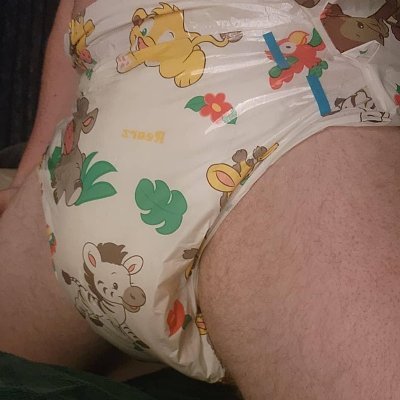 Late 20s - switchy - pink lover - Diaper boy. DM's open for wet diaper pics only 😂.