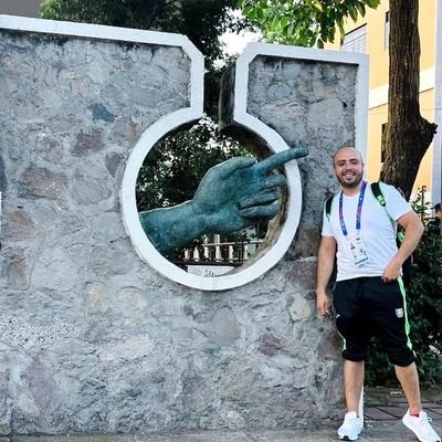 contador publico, bolichista apasionado, SABINA, CERATI IDOLOS
CONVOYENTE