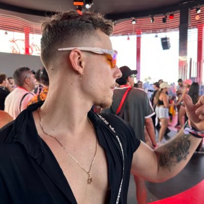 Brazilian Boy 🇧🇷 https://t.co/YC3nAxoiBl https://t.co/WsSmfSrmEg