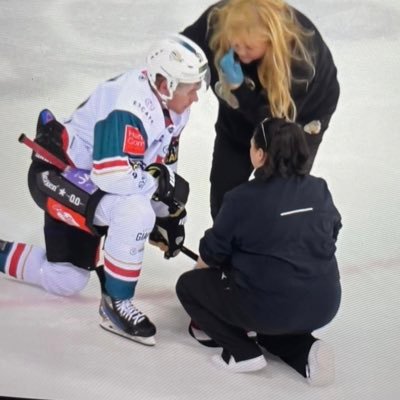 Owner @wowsporttherapy & Sports Therapist for @BelfastGiants. Open in Dundonald @tpfbelfast & Downpatrick.