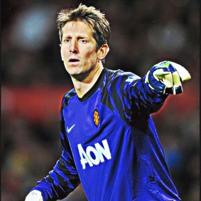 I Like Edwin Van Der Sar.
he just got a brain hemorrhage at Friday...