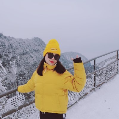 PhD candidate in UESTC.
Focusing on Reward learning, Emotional memory and Imaging Transcriptomics in Neuroscience.
Enjoy: 🧠💻📕💃🧗♀️🏋️♂️🚴♀️🏊💪