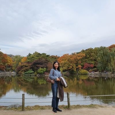 Eu sou uma mulher coreana que ama a Coreia e o Brasil.
O tradutor está em uso. Cristão. pessoa casada.