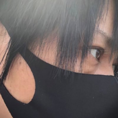 5EUgidGlj8P1CNO's profile picture. 史（フミ）です。Makeover @makeover_jpとmamaLemonというバンドでベースを弾かせていただいております。読書、音楽ばかりの日々を過ごしております。米澤穂信さんと原田マハさんの作品が特に好きです。ちいかわと子ザメちゃんも好きです。プロレスも好きです