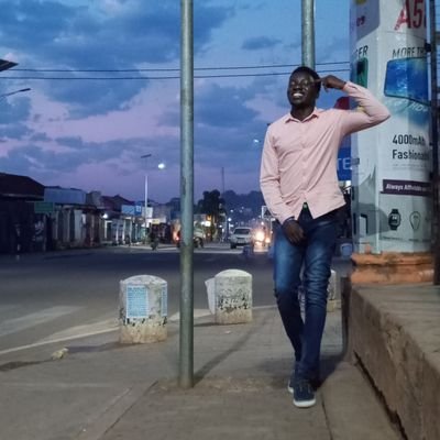 Student @GuluVarsity, YEP Intern @ceed_uganda, @connectWPDI | Entrepreneur | @niletrumpetmag | @ManUtd Passionate about Humanity || Mama's Hope 💐✊