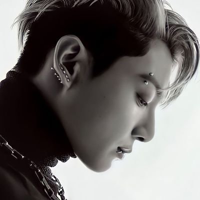 NguynTh02182956's profile image