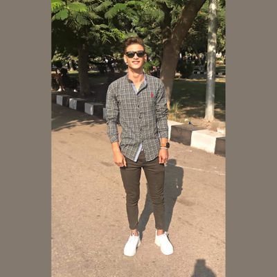 ربي اسـألـک هـدوء الـنفـس وحـياةة ملـيـئة بـکل مـا يـُرضـيـک🤍.
اللهم لا تأخذني الا وانت راضي عني🤍.
الاهلي🕊️.