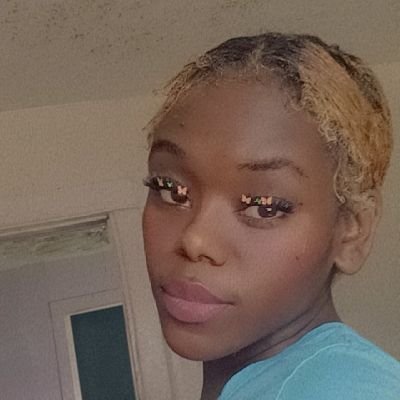 bisexual ✨️  21 ♌️