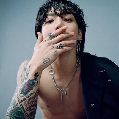 Keiryflores11's profile picture. El encuentro de dos personas es como el contacto de dos sustancias químicas: si hay alguna reacción, ambas se transforman