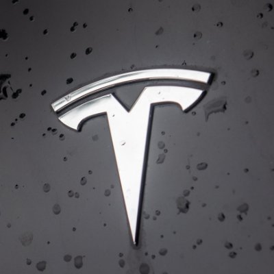 $TSLA Investor | Tesla fan | Interested in the future of the world. EV's, sustainability and AI.