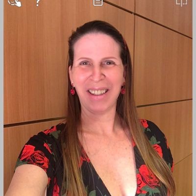 analigiaporto29's profile picture. Gaúcha. Advogada e Professora há 32 anos.Especialista em Bioética.Mestre em Direito das Relações Internacionais em PI em Biotecnologia Animal.