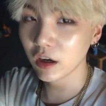 yoonxkitty's profile picture. i do believe your galaxy ☆